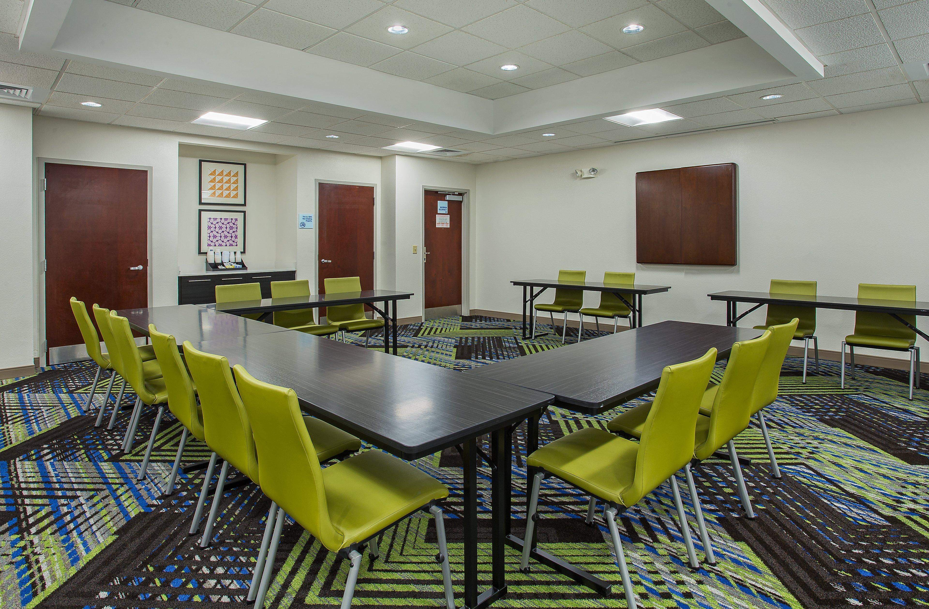 Holiday Inn Express & Suites Lebanon-Nashville Area By Ihg Exterior foto